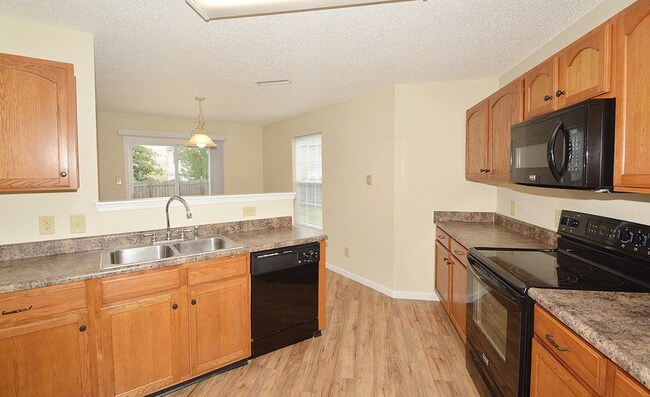 Foto del edificio - 15282 Beam St