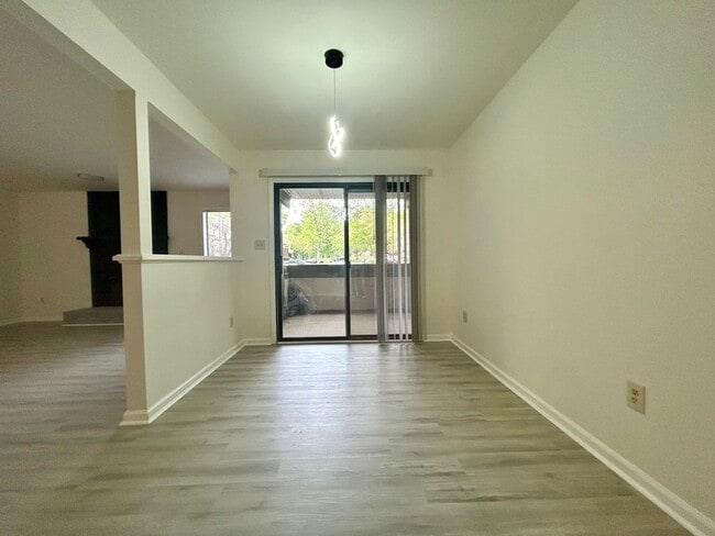Building Photo - 7253 Winery Ln