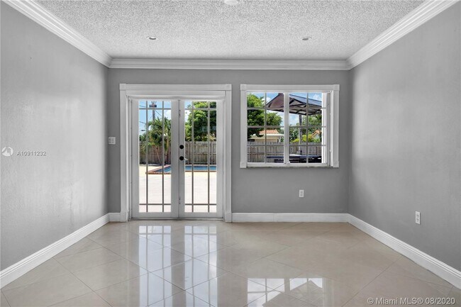 Building Photo - 10700 SW 63rd St