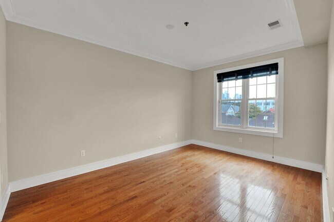 Foto del edificio - 904 Jefferson St