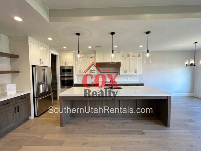 Building Photo - Brand New Custom 4 bed | 3 Bath | 2 Car Ga...