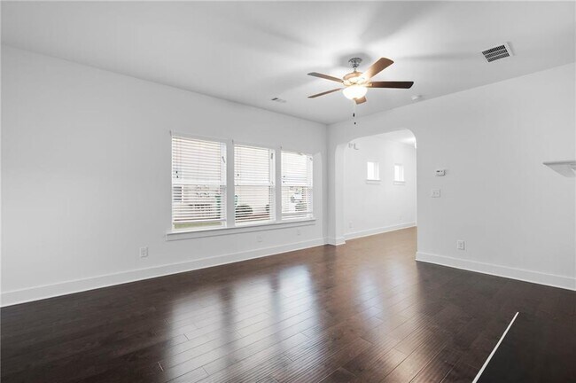 Foto del edificio - 6329 Princeton Ridge Dr