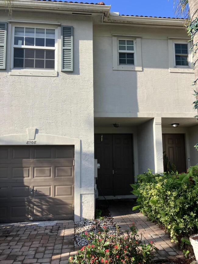 Building Photo - 8108 Prestige Commons Dr
