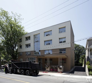 Building Photo - Beach Suites