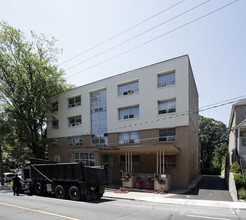 Building Photo - Beach Suites