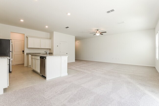 Foto del edificio - 2061 Hemingway Cir