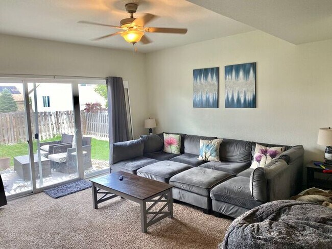 Foto del edificio - Tri-level in Park Meadows Subdivision- Wel...