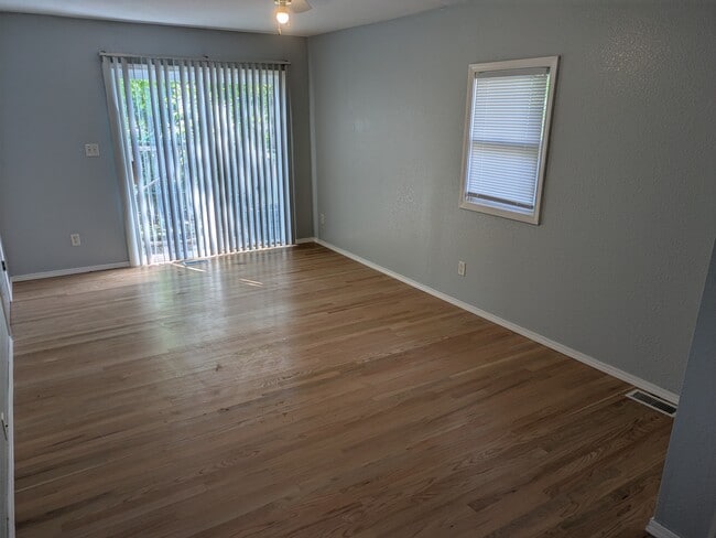 Master Bed - 127 pleasant Ave
