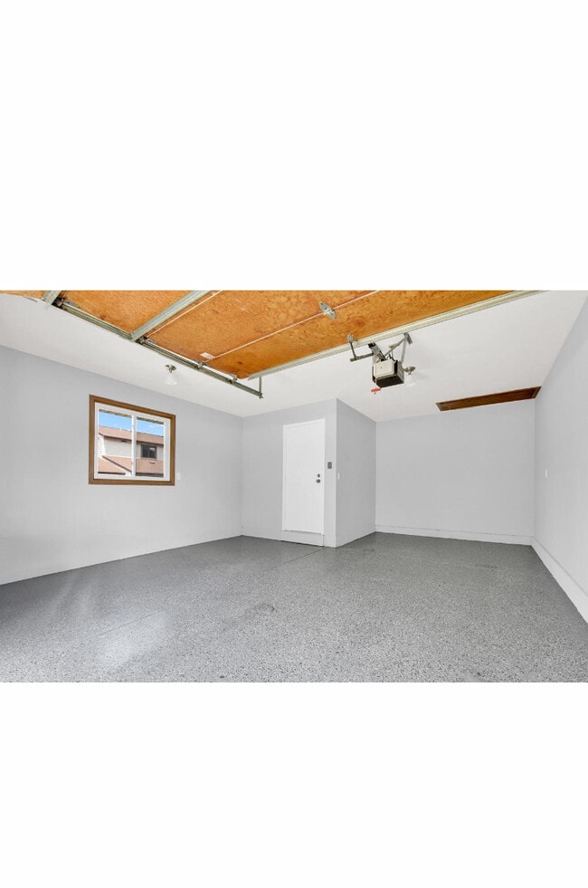 Foto del edificio - 7140 Mariner Dr