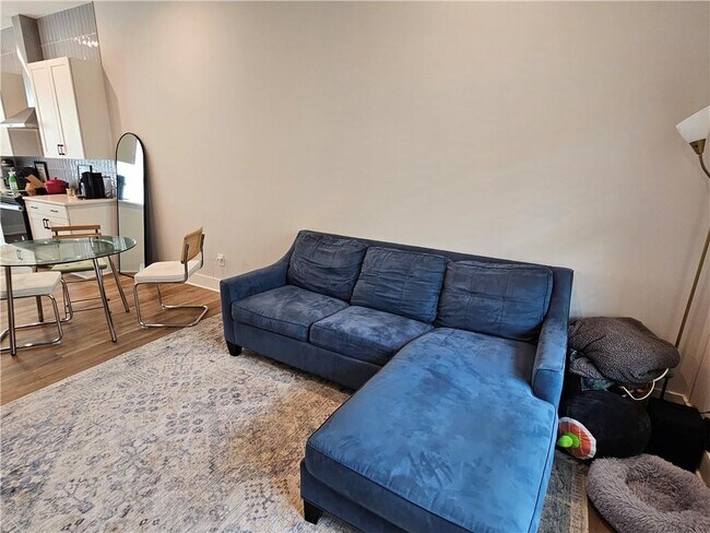 Foto del edificio - 732 Perch Pl