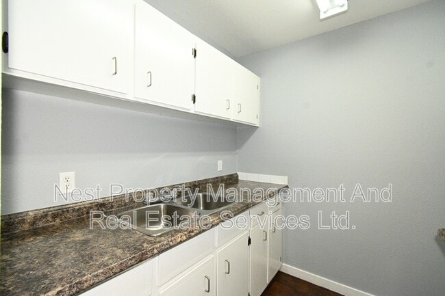 Building Photo - 4280 Quentin Ave