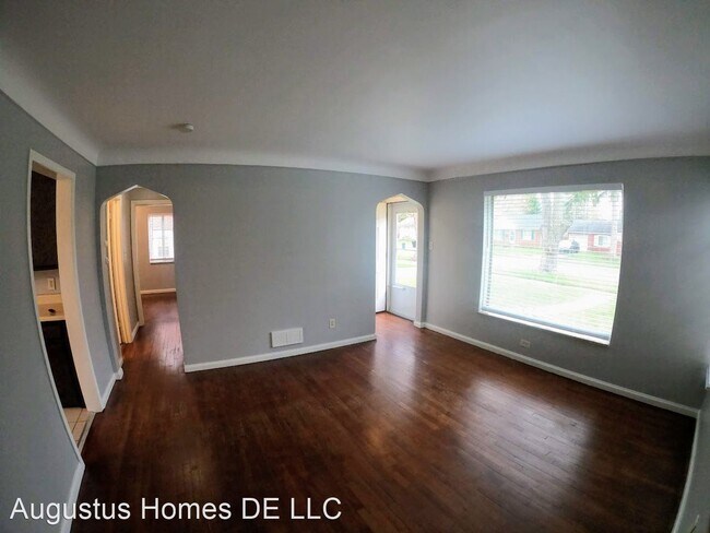 Foto del edificio - 2 br, 1 bath House - 23085 Floral St