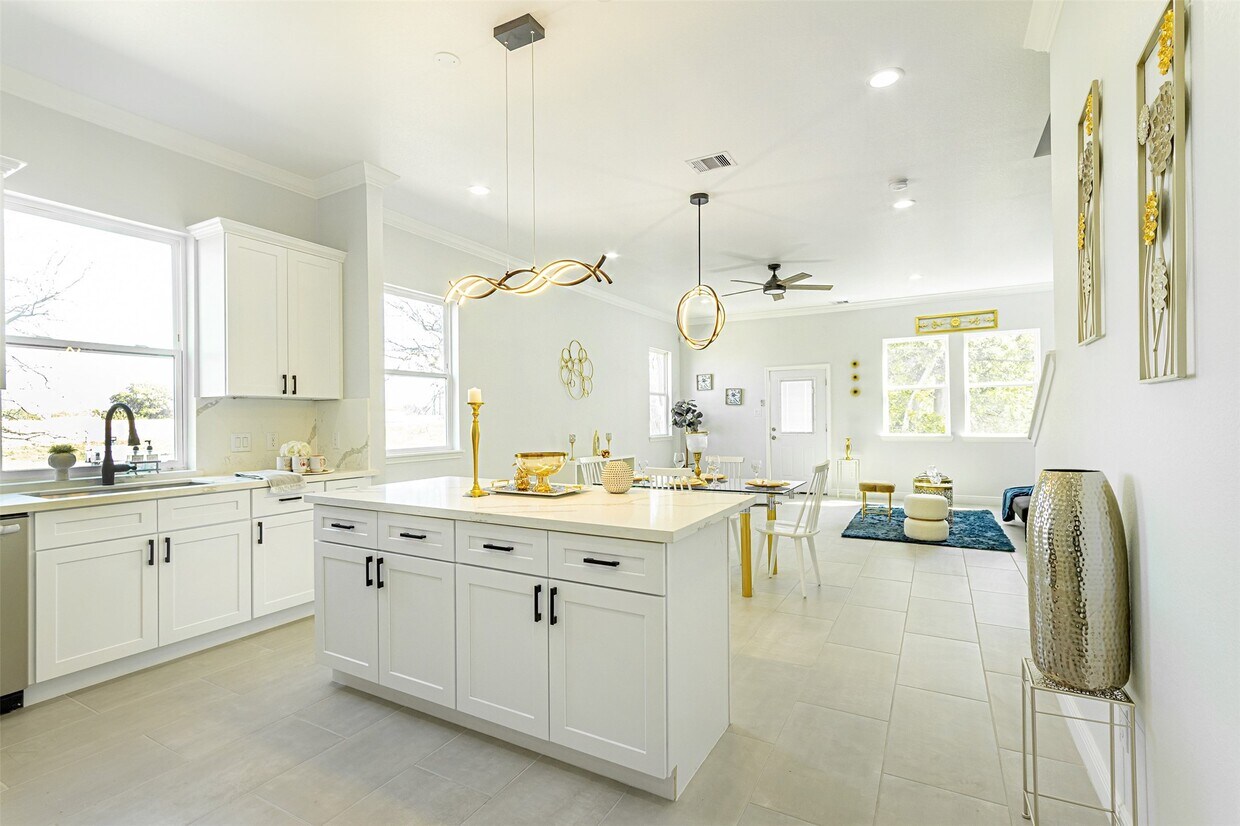 Foto principal - 5020 Sayers St
