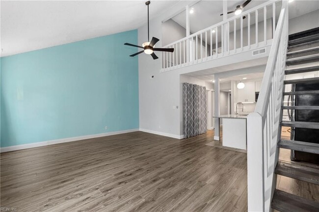 Foto del edificio - 1544 Crescent Pointe Ln