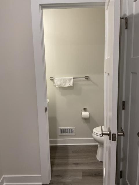 Photo - 810 Leni Wy House