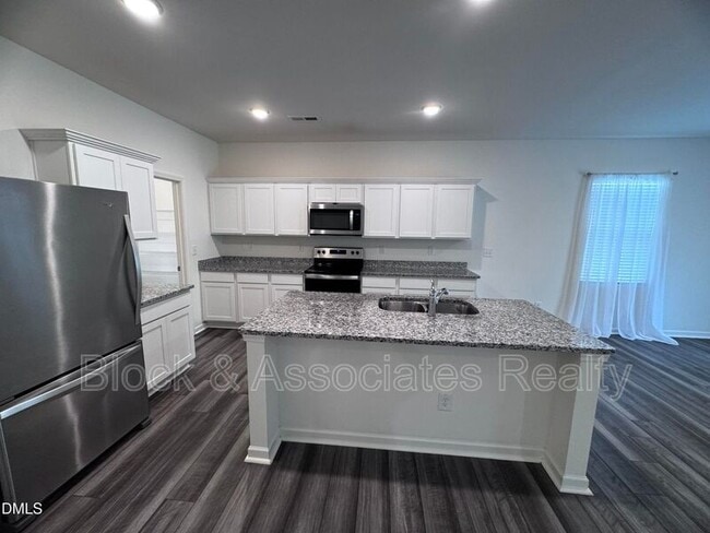 Building Photo - 115 S Keatts Winner Ct