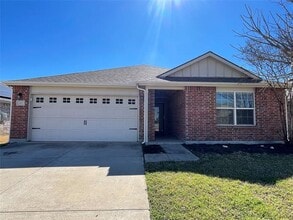 Building Photo - 5817 Mountain Bluff Dr