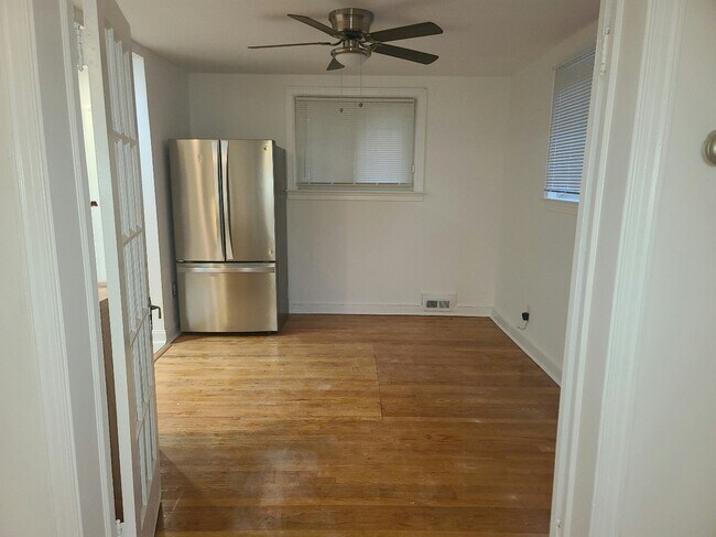 Building Photo - 4715 Brooks St NE