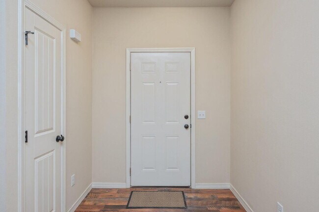 Building Photo - 646 Hunters Ridge Rd