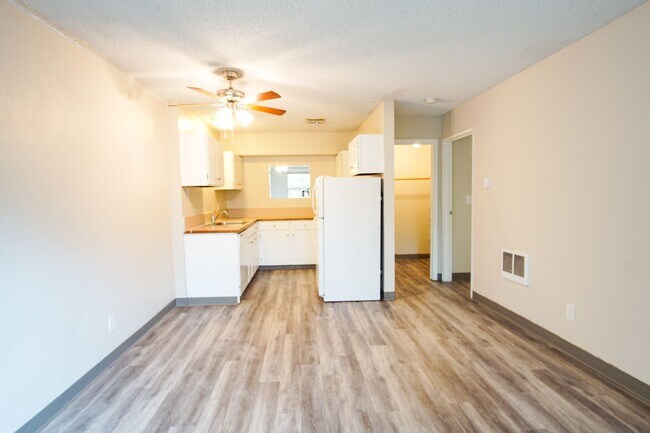 Foto del edificio - Great Garden Level 1Bdr Near OHSU with Private Patio!
