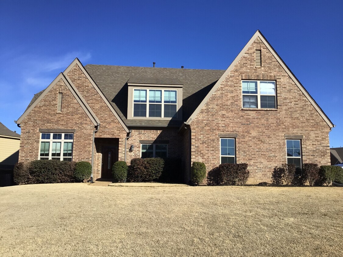 Foto principal - 8550 South Trinity Park Drive