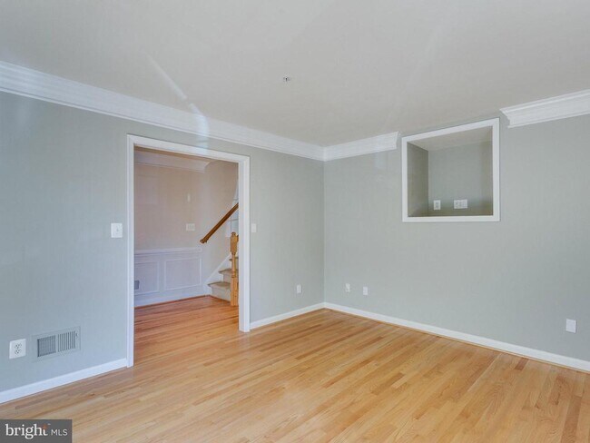 Building Photo - 8870 Ashgrove House Ln