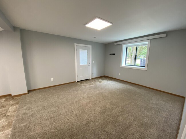 Foto del edificio - 220 E 7th St