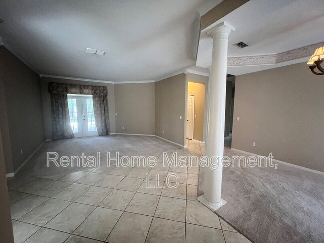 Foto del edificio - 10140 Pointview Ct