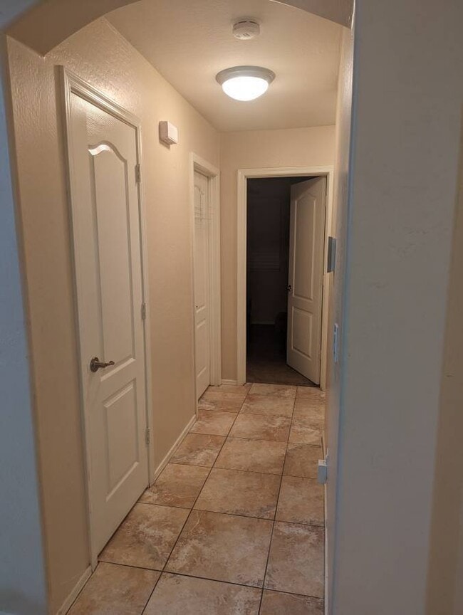 Building Photo - 7027 S 45th Ave