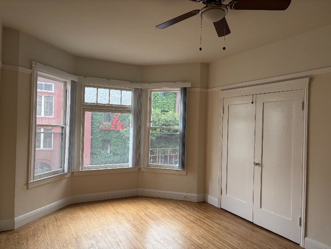 Photo - 1025 Powell St Apartment