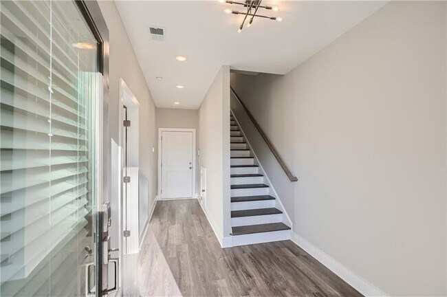 Foto del edificio - 2488 Sycamore Rd NW