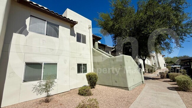 Foto del edificio - 1825 W Ray Rd