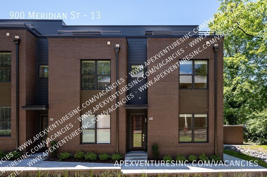 Primary Photo - Beautiful New build in Cleveland Park (Dow...