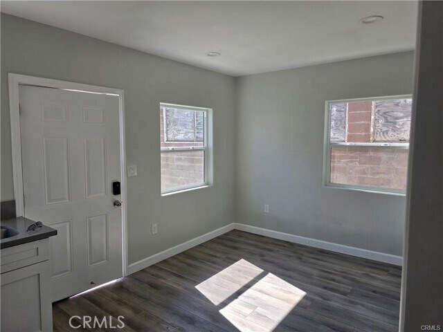 Foto del edificio - 213 Doncrest St