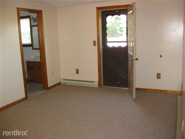 Primary Photo - 246 Crown St