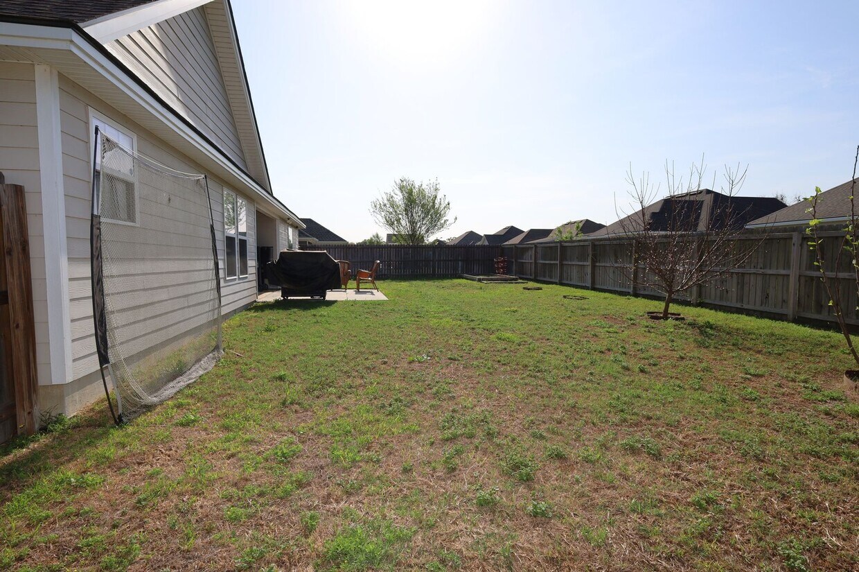 Foto del edificio - 124 Floyd Mcneal Dr