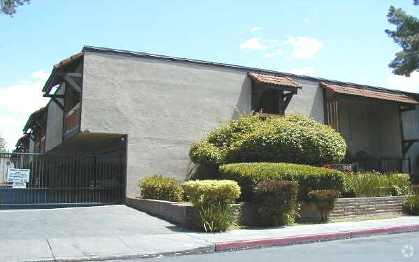 Building Photo - Coronado Apartments