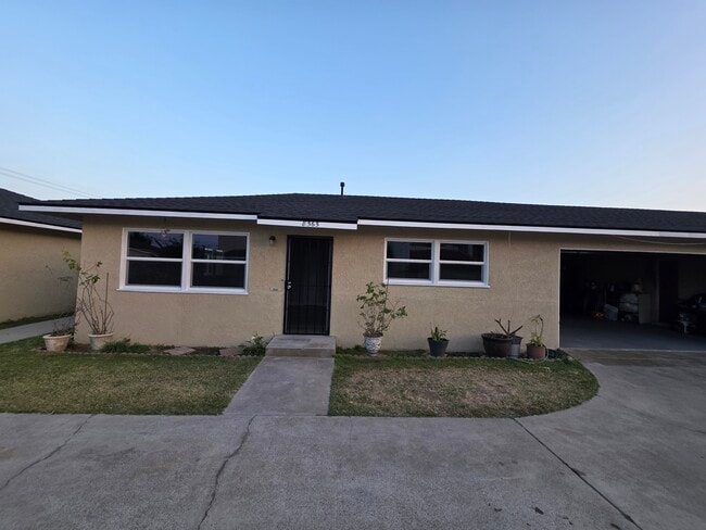 Building Photo - 8565 Walker St