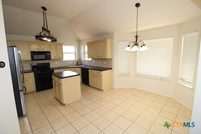 Foto del edificio - 3610 Armstrong County Ct