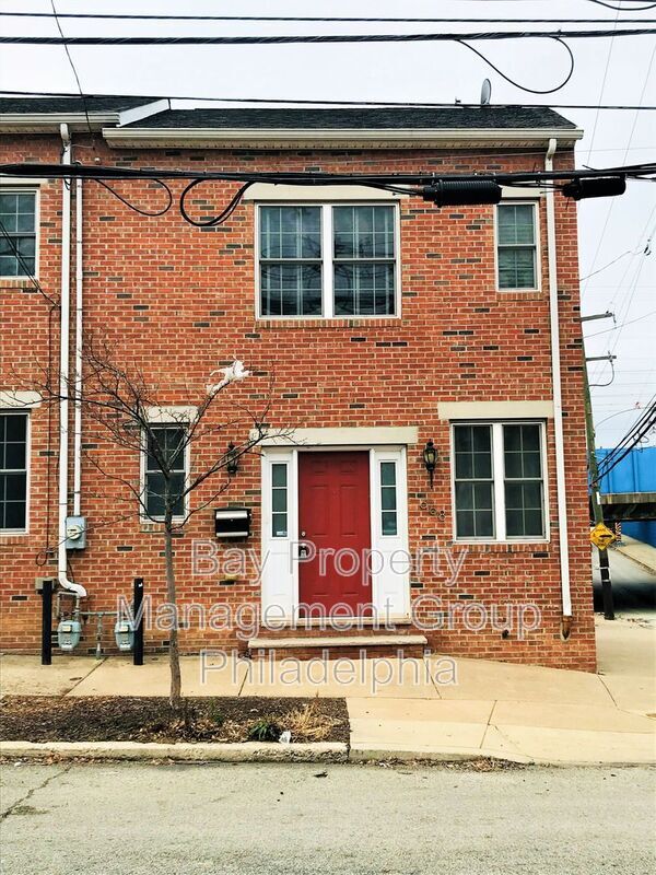 Primary Photo - 668 N 8th St