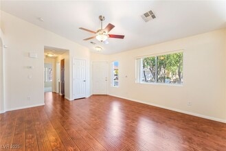 Building Photo - 5001 Light Springs Ave