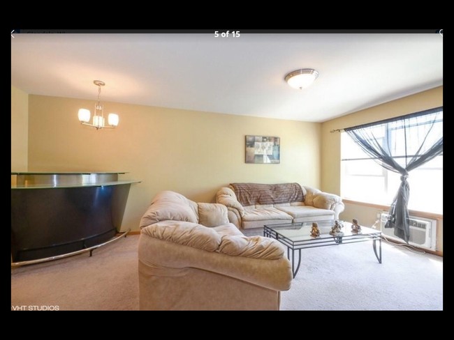 Foto del edificio - 7307 N Port Washington Rd