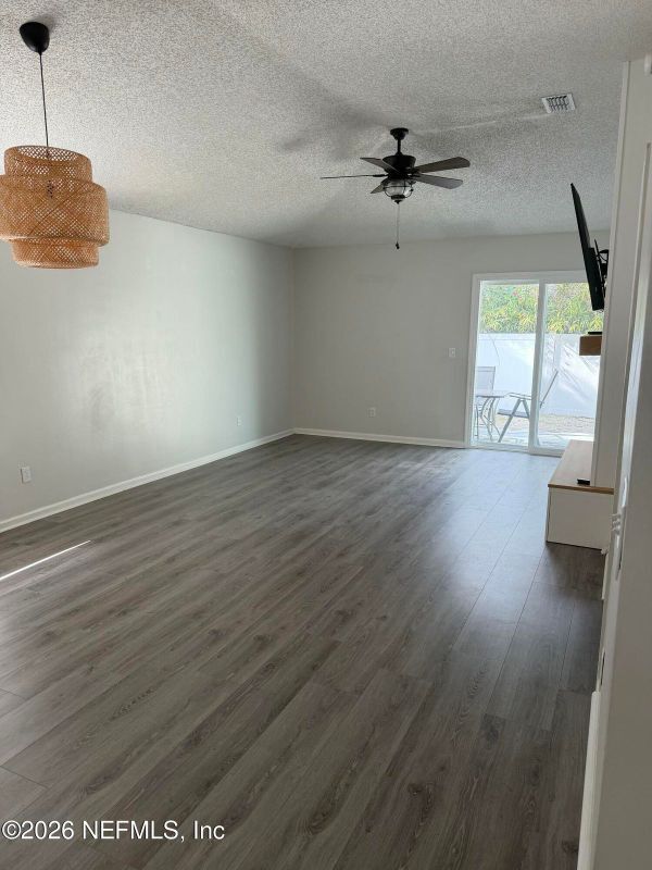 Foto del edificio - 286 Main St