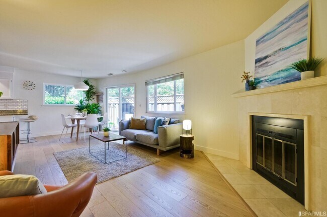 Foto del edificio - 542 Brewster Ave