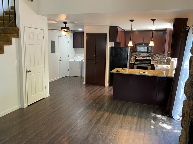 Foto del edificio - 2631-2631 V St