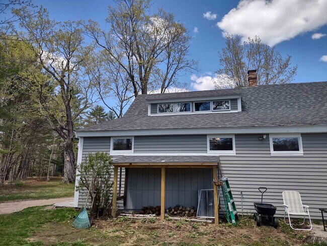 Foto del edificio - 22 Henderson Rd