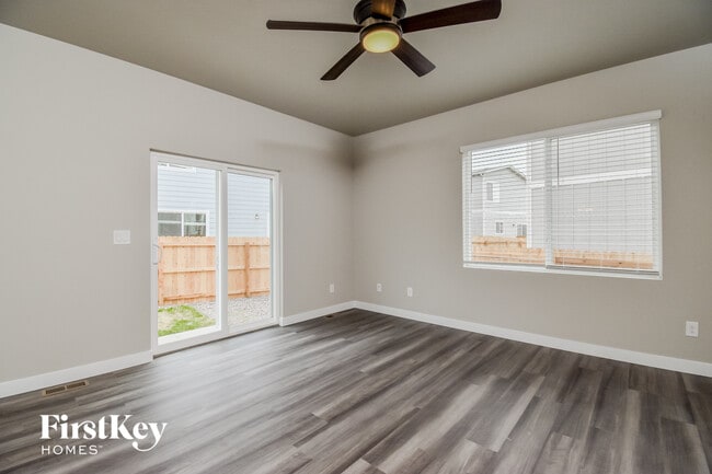 Building Photo - 11131 Murrelet Dr