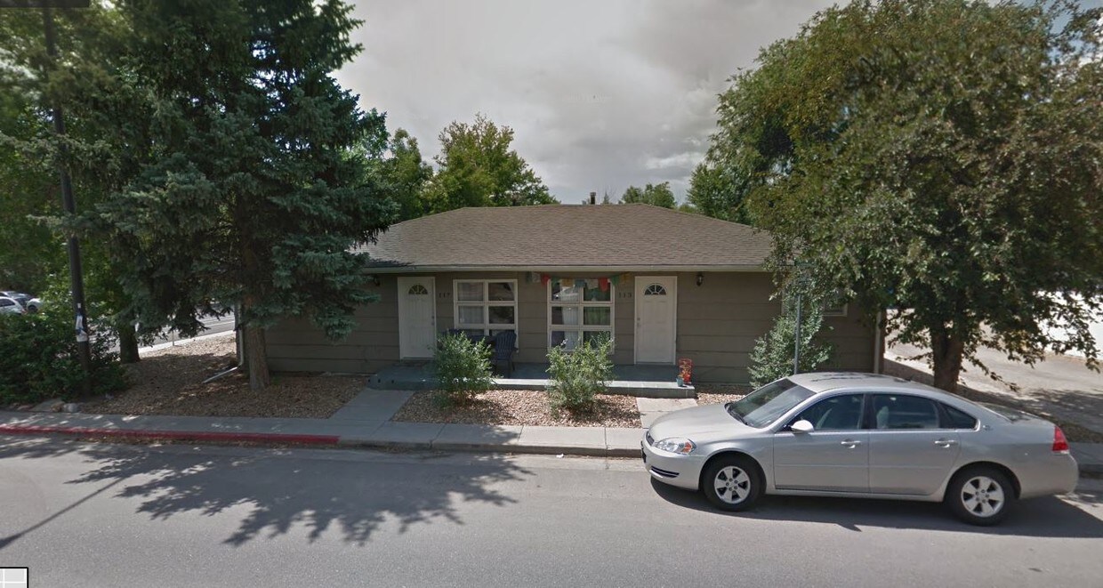 Primary Photo - 117 E Stuart St