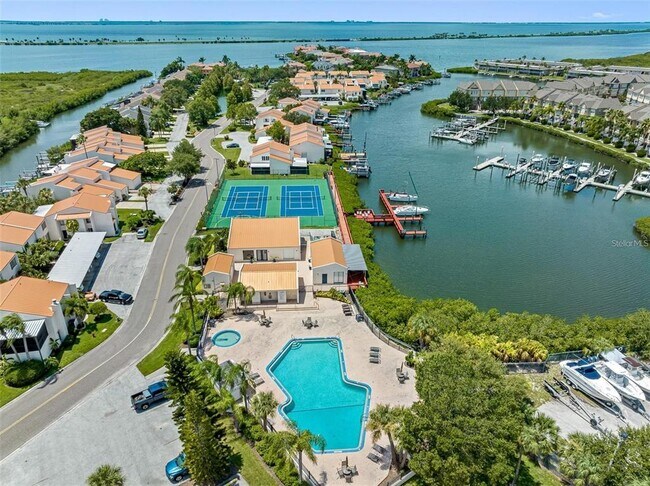 Foto del edificio - 8714 Cove Ct