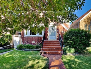 Building Photo - 3110 N Austin Ave